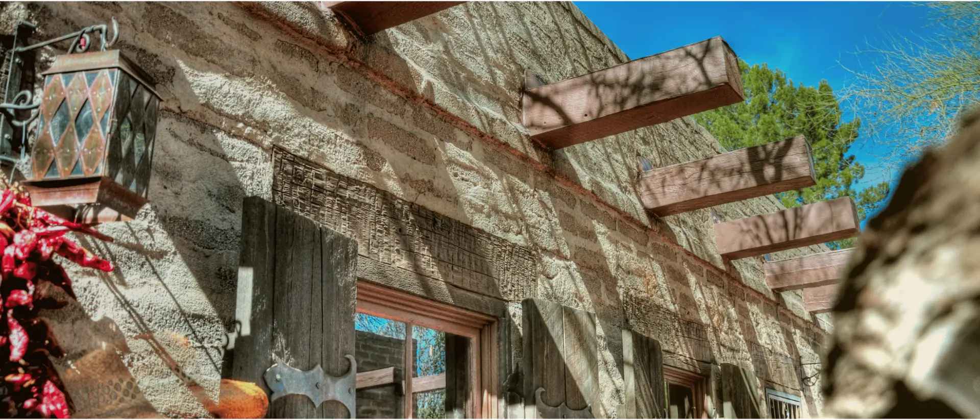 Image of south-central Arizona stone business building in trendy Tubac on the Arizzon Business Solution Services webpage.